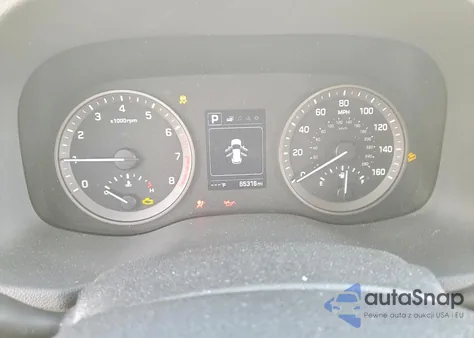 2018 Hyundai Tucson Value z USA, uszkodzony, nr VIN KM8J33A23JU701408